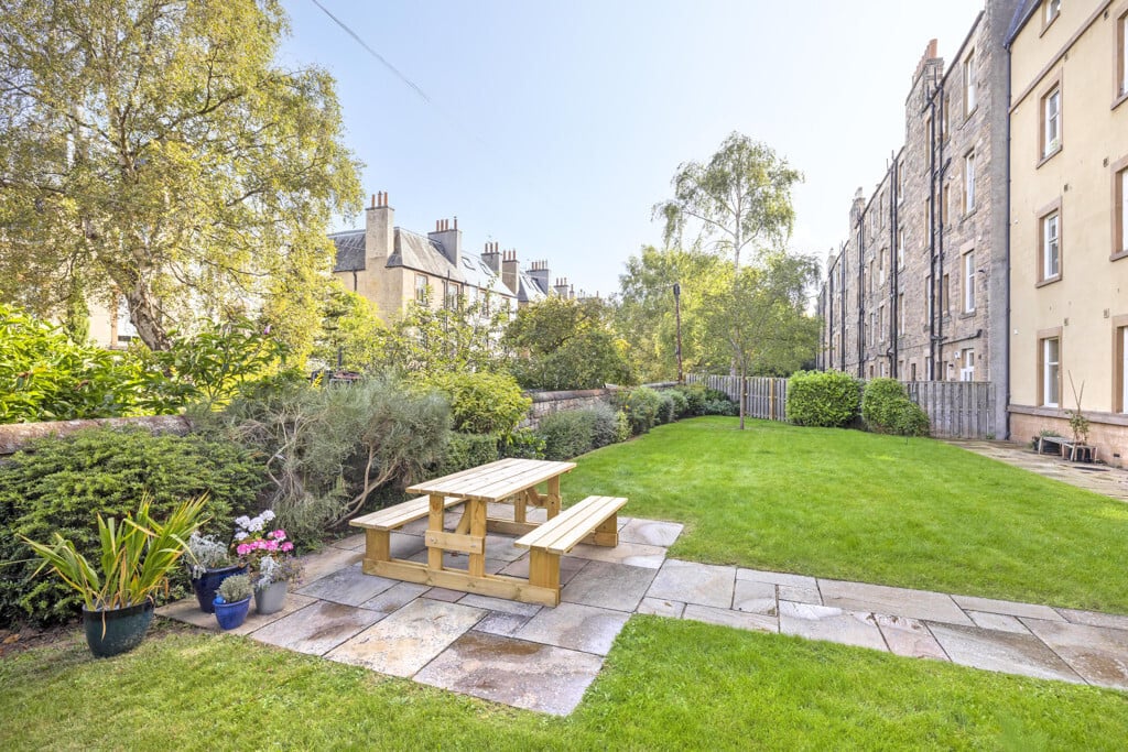 48 Flat 4 Millar Crescent, Morningside, Edinburgh, EH10 5HH Image 24