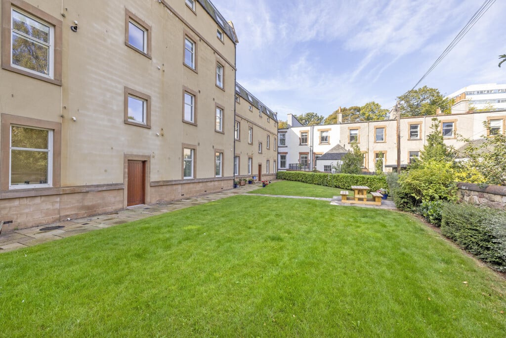 48 Flat 4 Millar Crescent, Morningside, Edinburgh, EH10 5HH Image 25