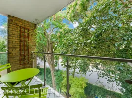 Cherrywood Drive, Putney thumb 3