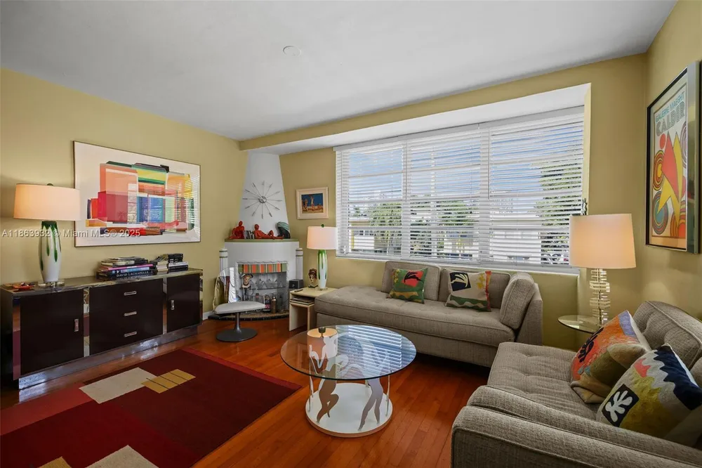 1525 Meridian Ave, Miami Beach, FL 33139