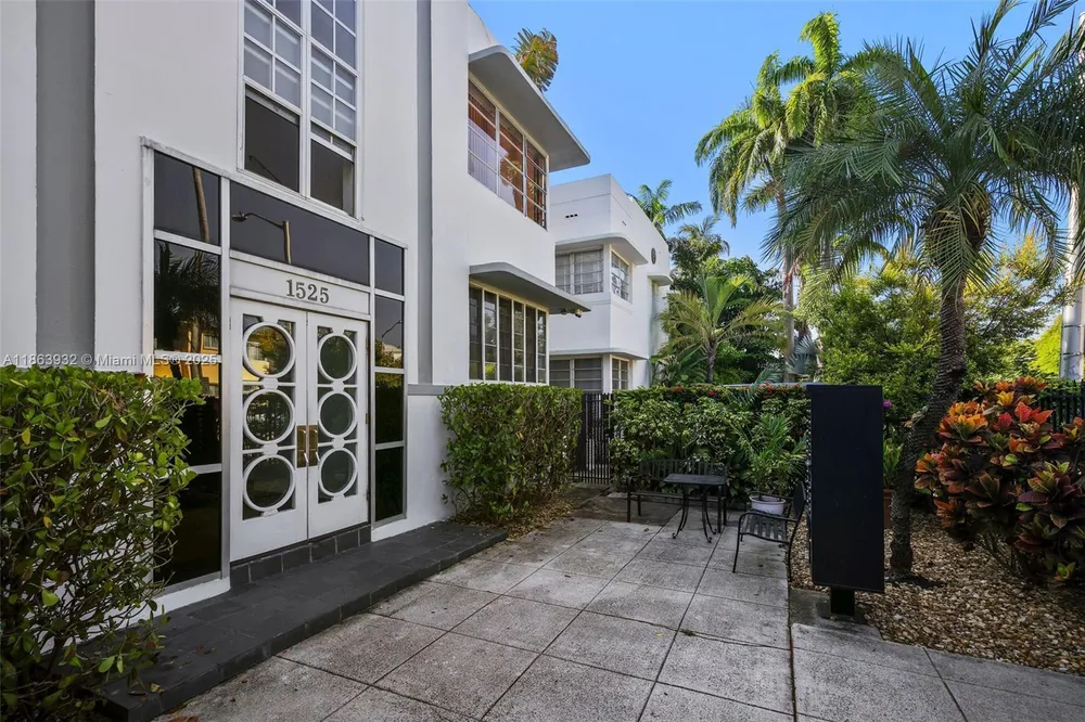 1525 Meridian Ave, Miami Beach, FL 33139