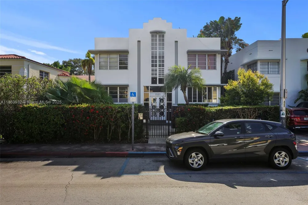 1525 Meridian Ave, Miami Beach, FL 33139