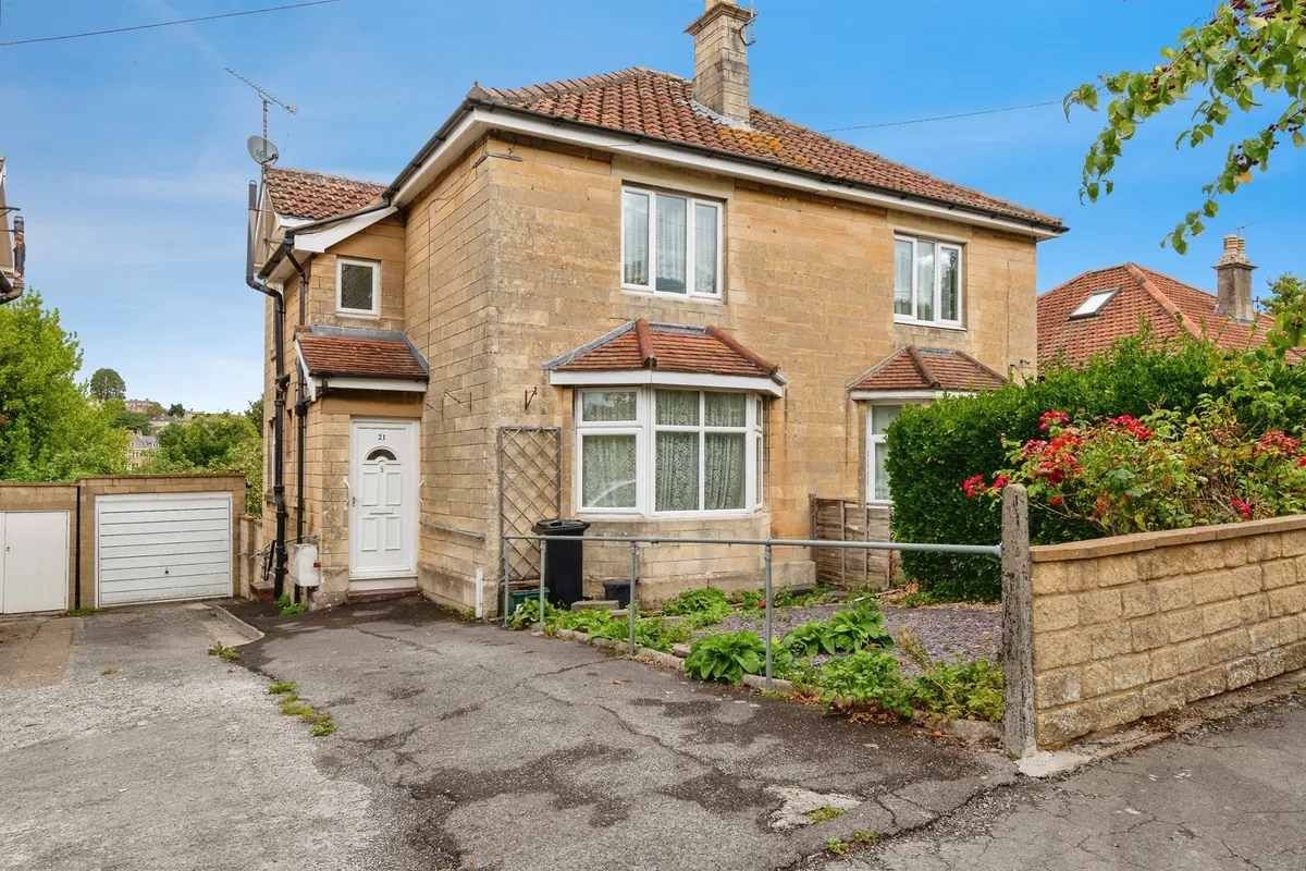 Rockliffe Avenue, Bath