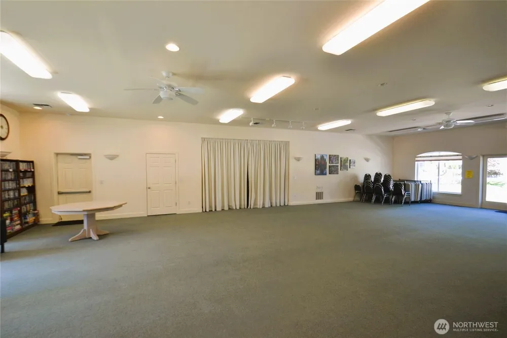 21628 SE 272nd Pl, Maple Valley, WA 98038