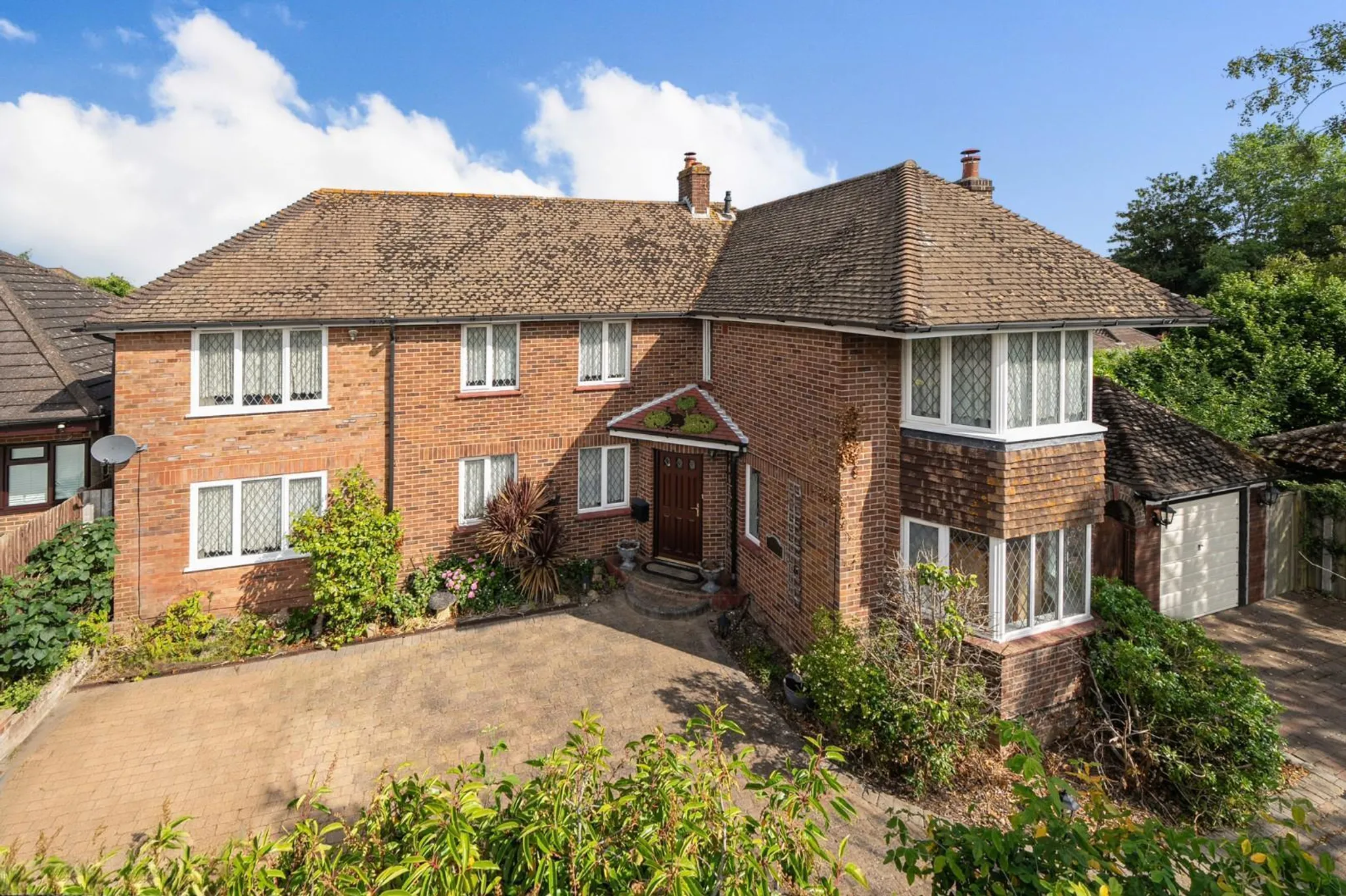 Midsummer Hill, Kennington, Ashford, TN24