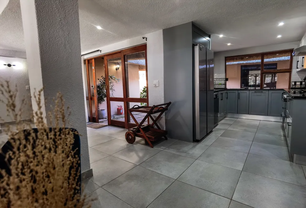 South Africa, North West, Lakeland Estate, Hadeda Street, 32