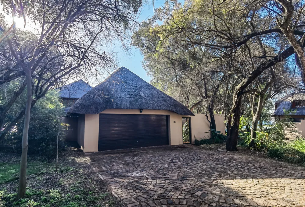 South Africa, North West, Lakeland Estate, Hadeda Street, 32