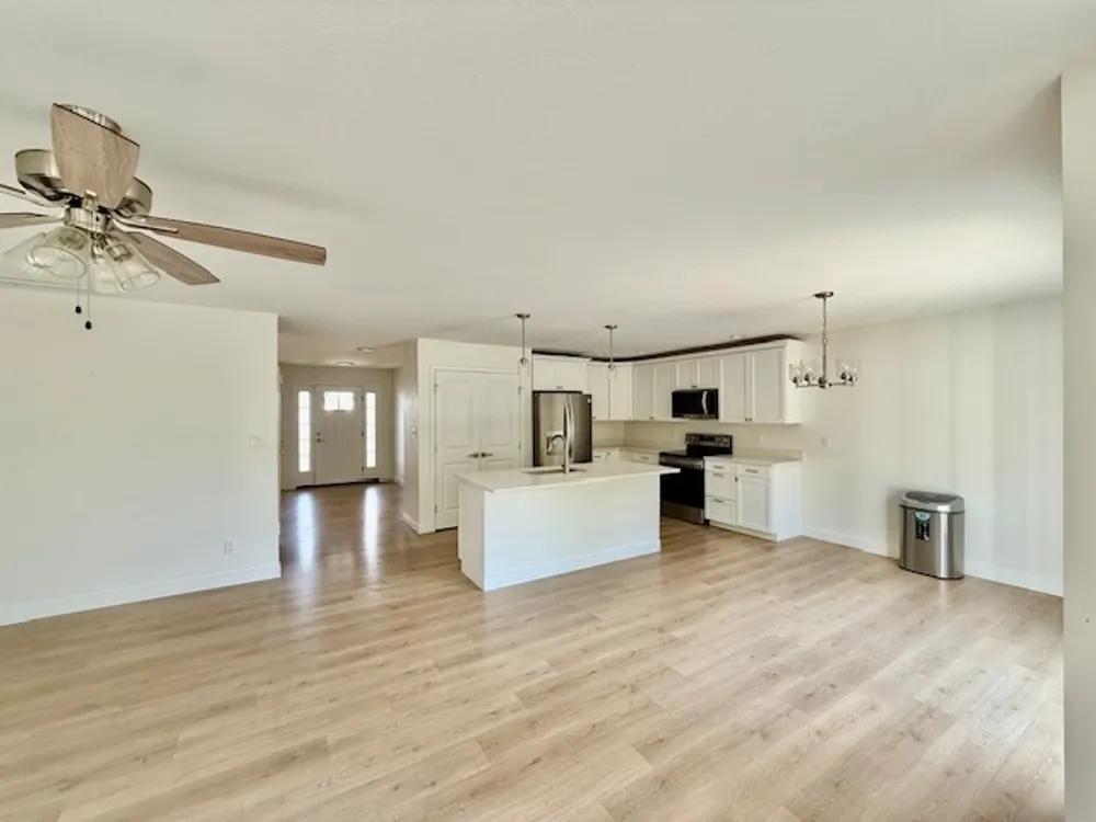 709 N Abbey Rd, Urbana, IL 61802