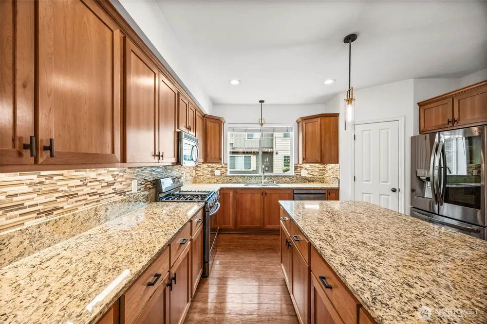 4660 NE 3rd Ct, Renton, WA 98059