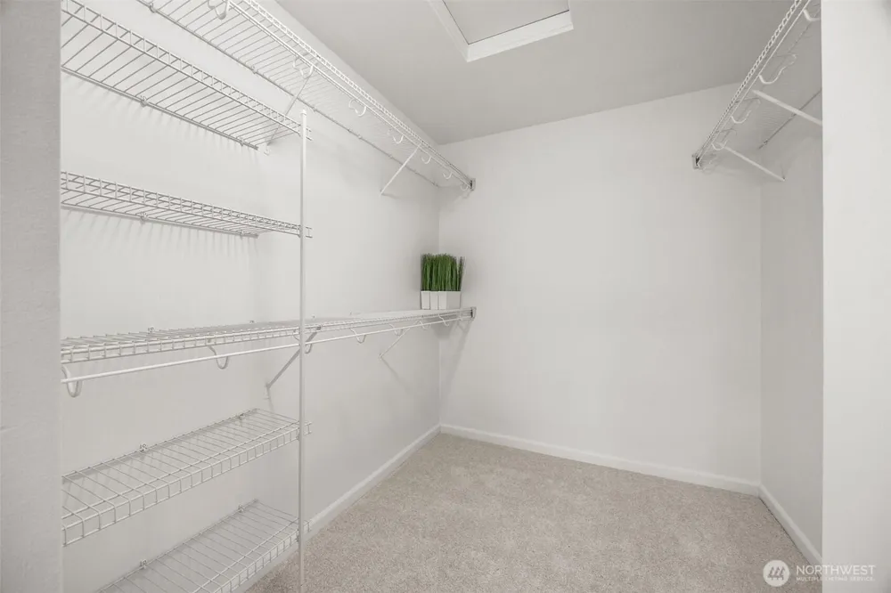 4660 NE 3rd Ct, Renton, WA 98059