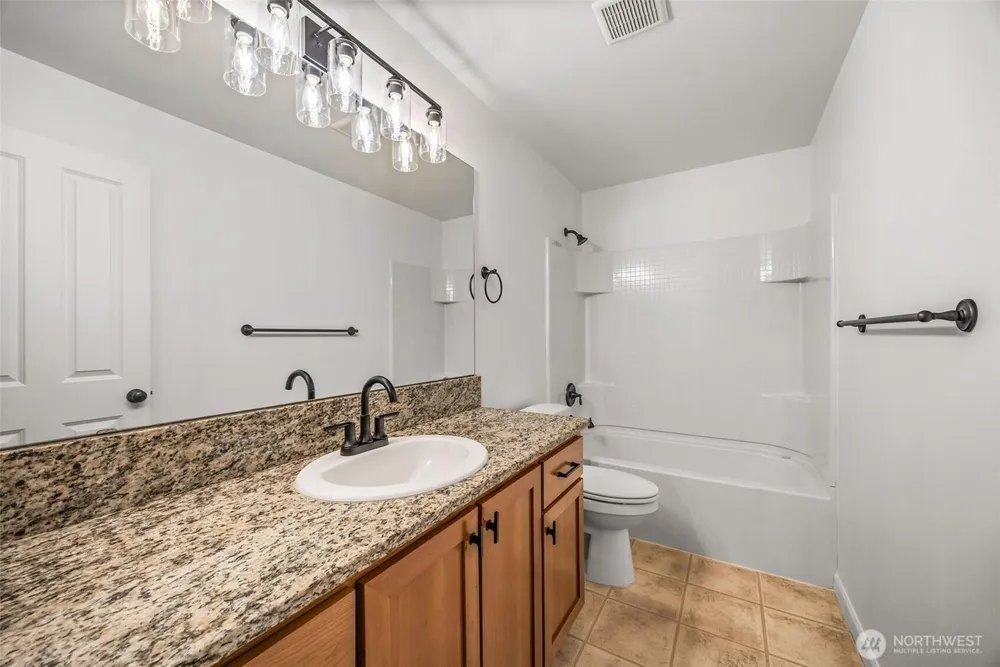 4660 NE 3rd Ct, Renton, WA 98059