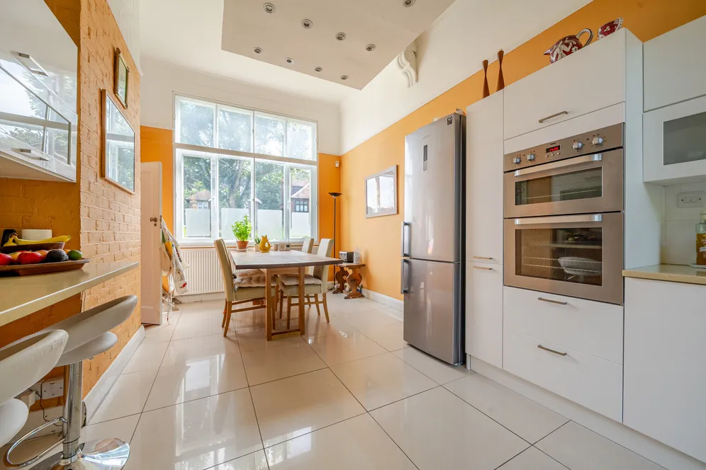 Friern Mount Drive, Whetstone, N20 photo 2