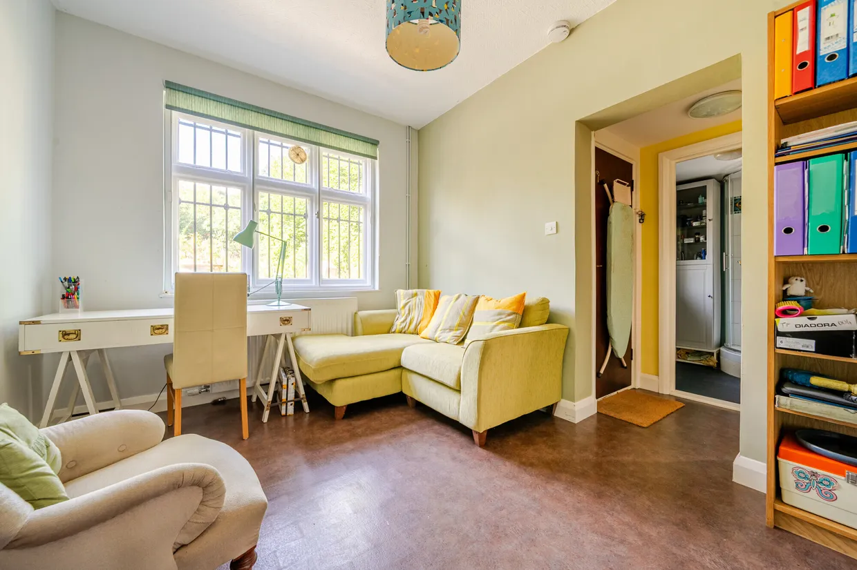 Friern Mount Drive, Whetstone, N20 photo 9