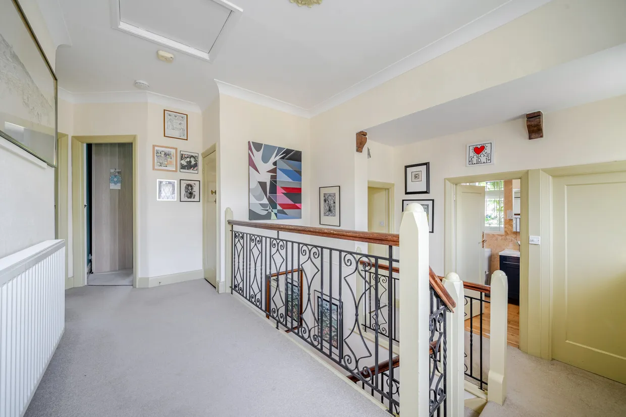 Friern Mount Drive, Whetstone, N20 photo 15