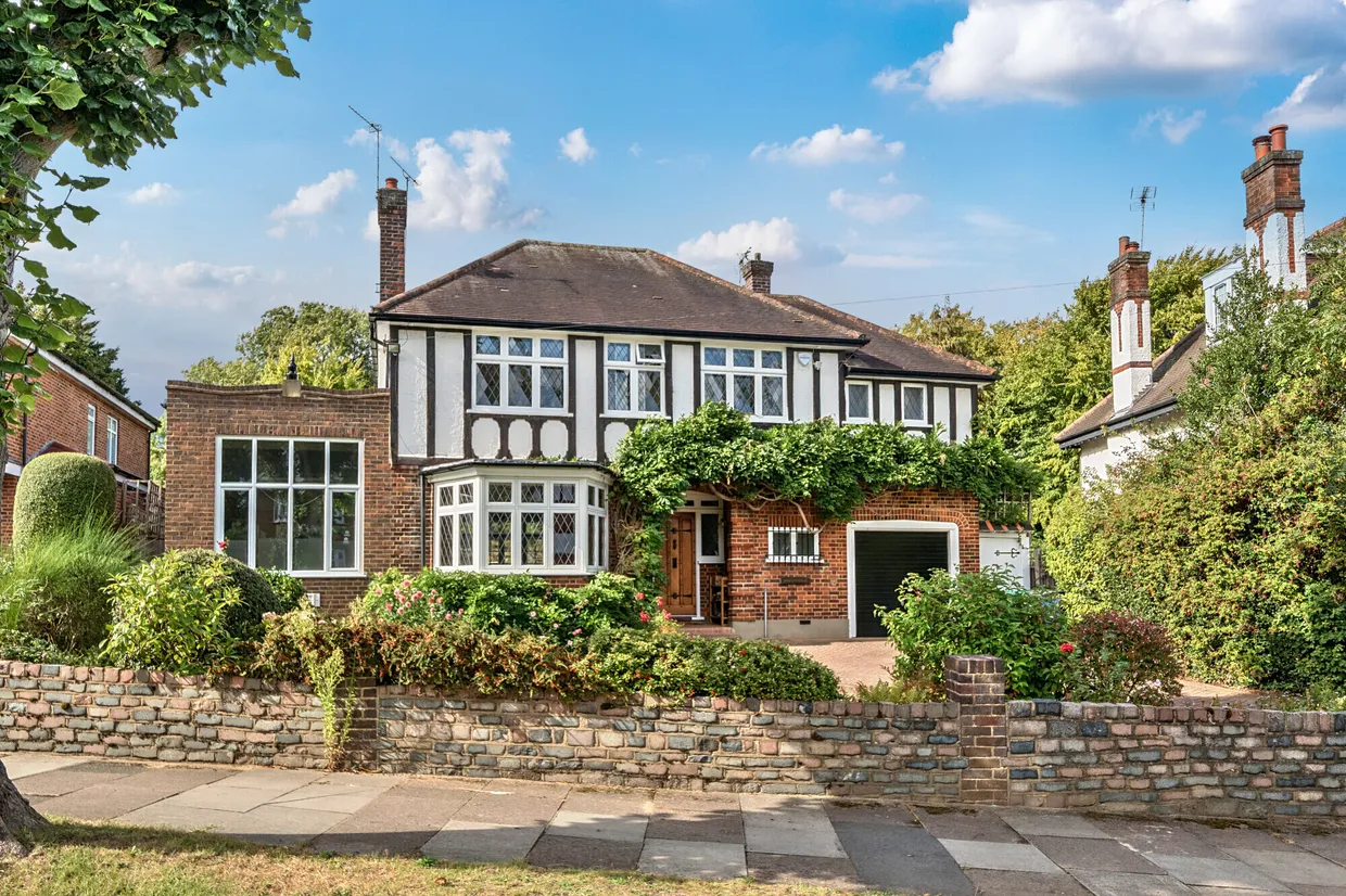 Friern Mount Drive, Whetstone, N20 photo 24