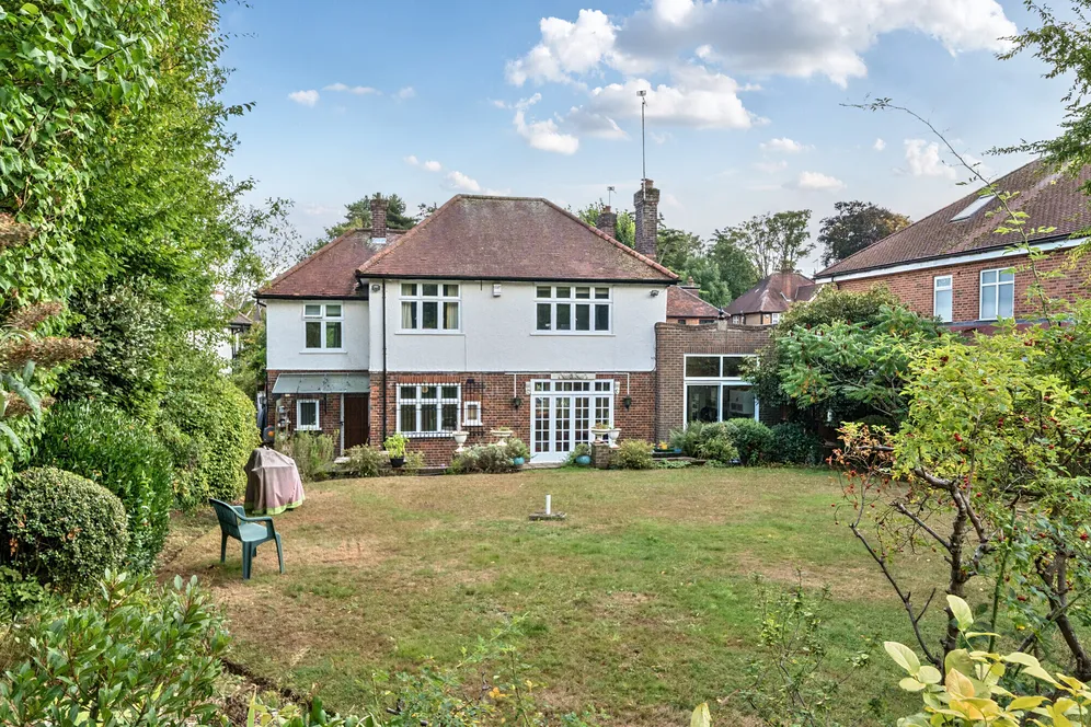 Friern Mount Drive, Whetstone, N20 photo 25