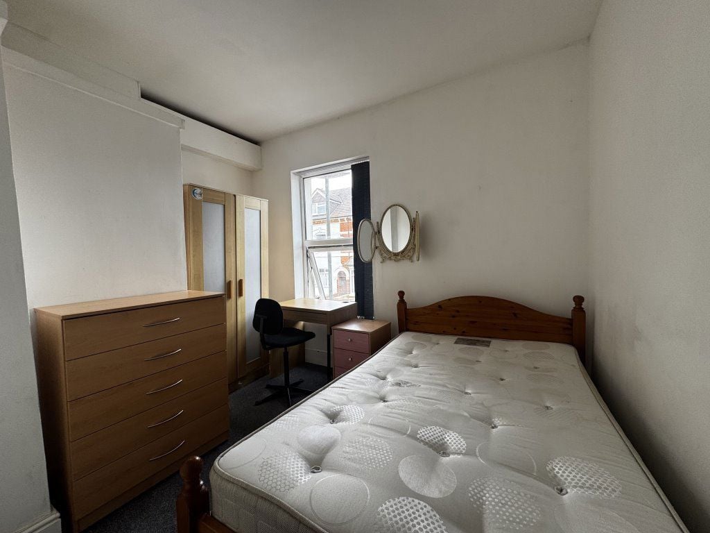 106 Hubert Road, B29 6ER Image 7