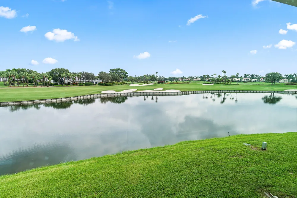 23 Eastgate Dr, Boynton Beach, FL 33436