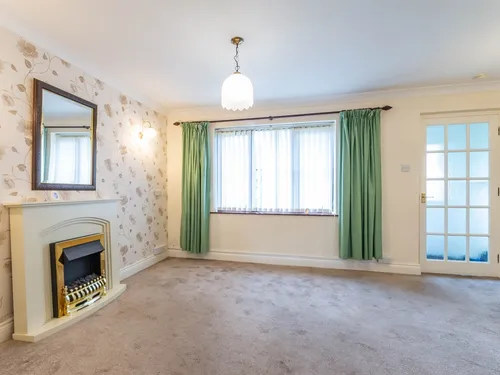 Crescent Court, Heybridge, Maldonphoto