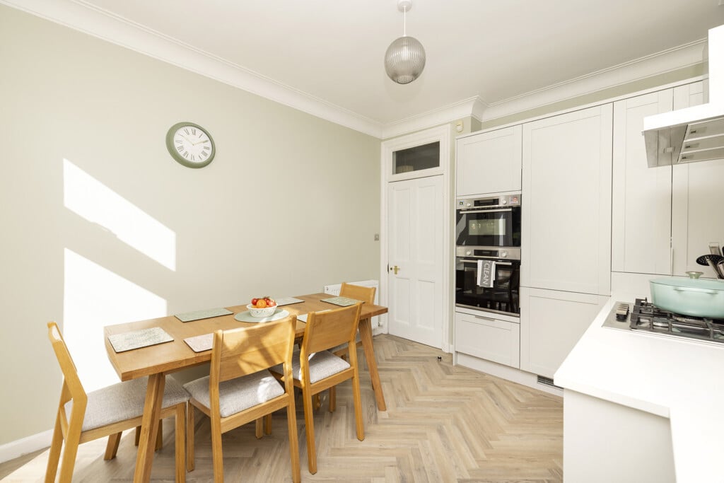11 Greenbank Drive, Greenbank, Edinburgh, EH10 5RE Image 8