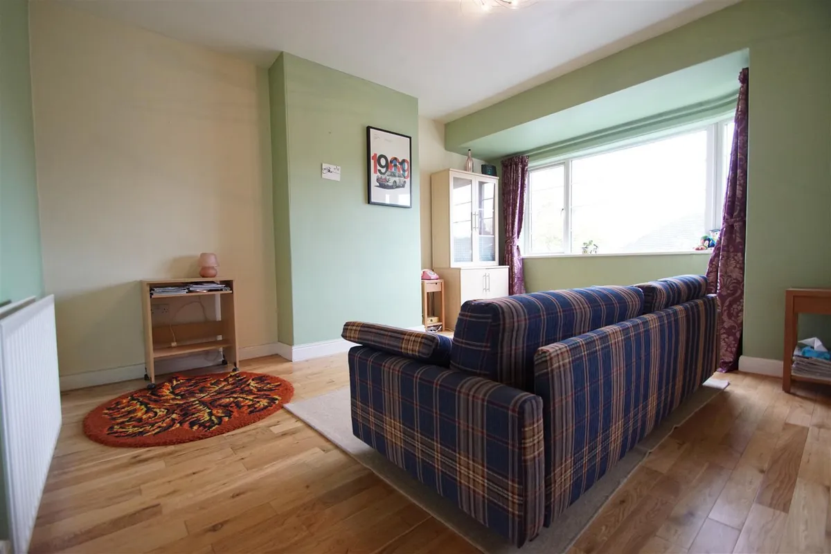 Sandringham Gardens, Alwoodley, LS17