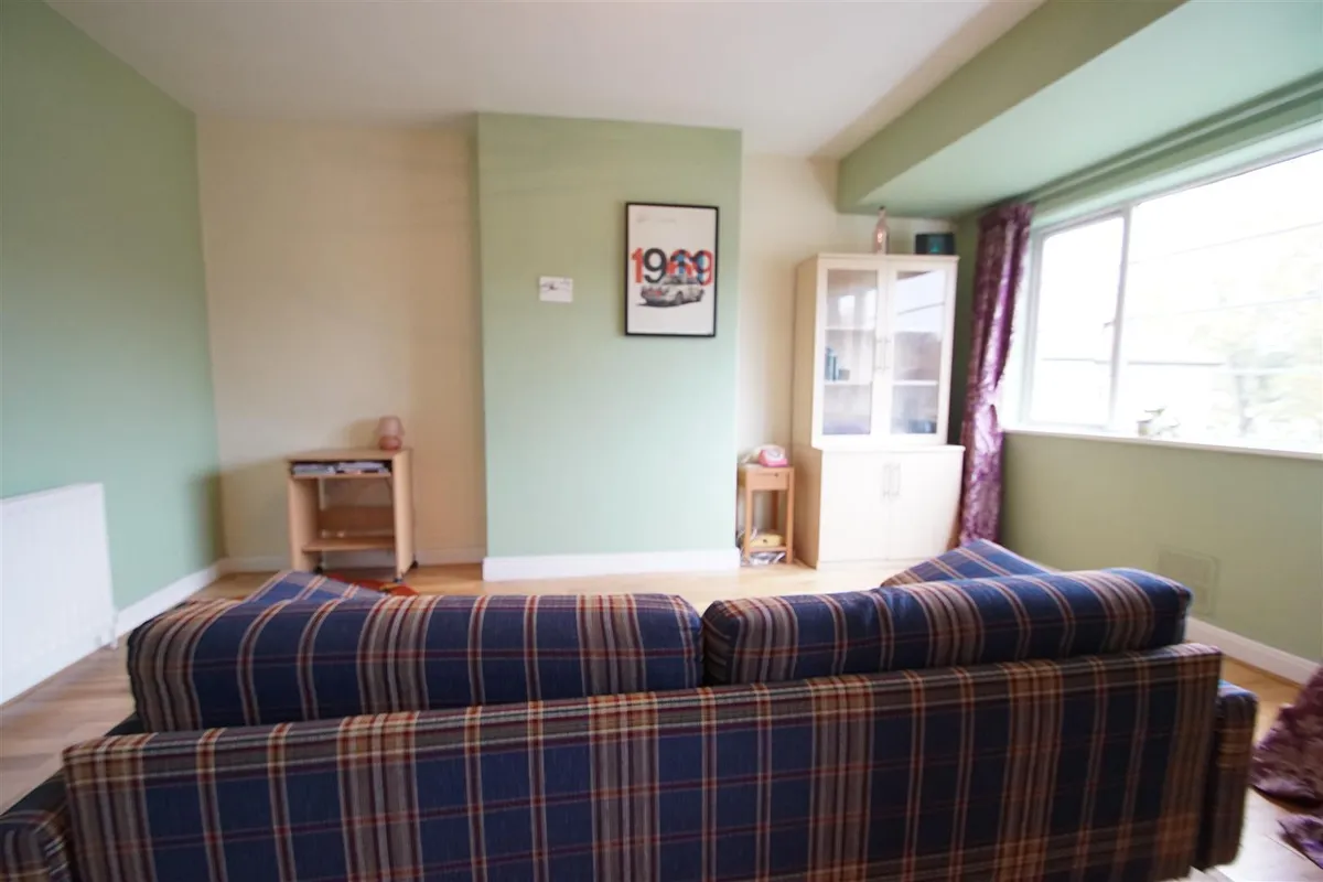 Sandringham Gardens, Alwoodley, LS17