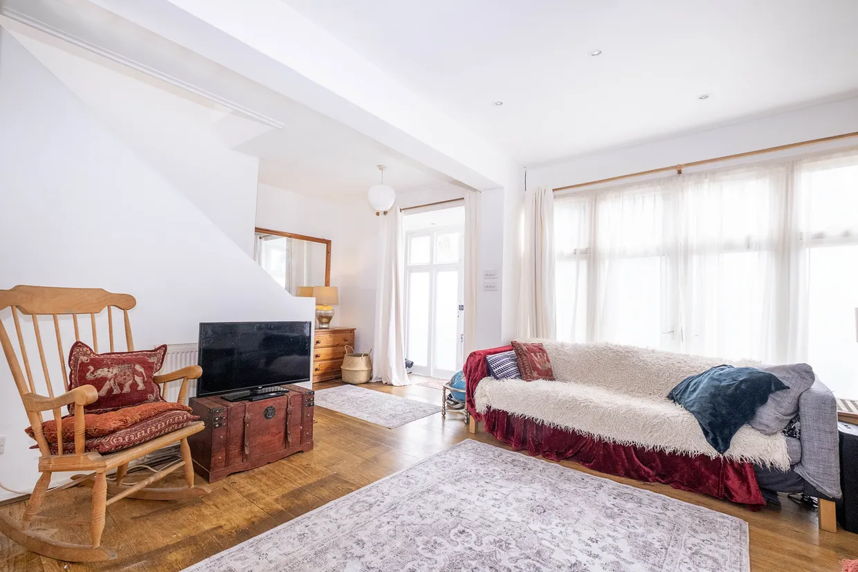 Brocklebank Road, London, SW18 photo 4