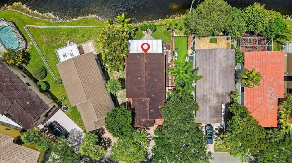 9861 Fairway Cove Ln, Plantation, FL 33324