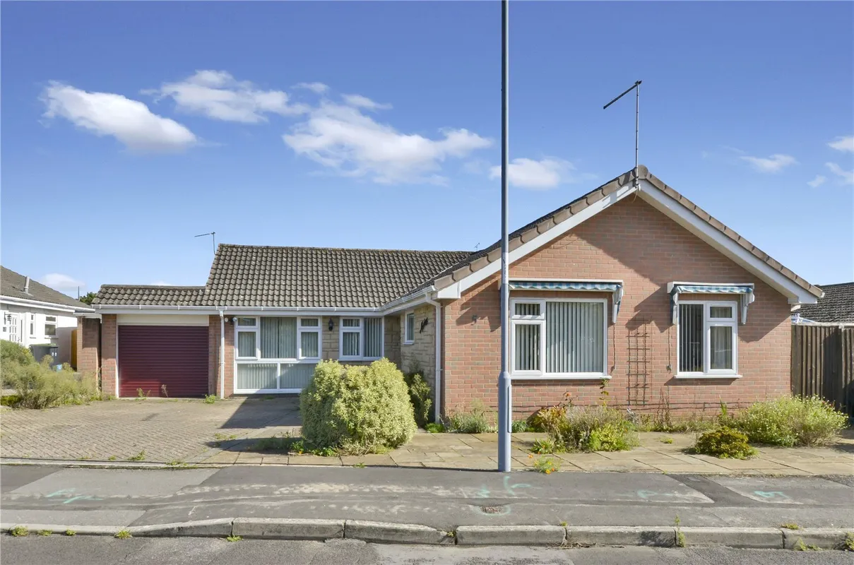 Woolslope Road, West Moors, Ferndown, Dorset, BH22