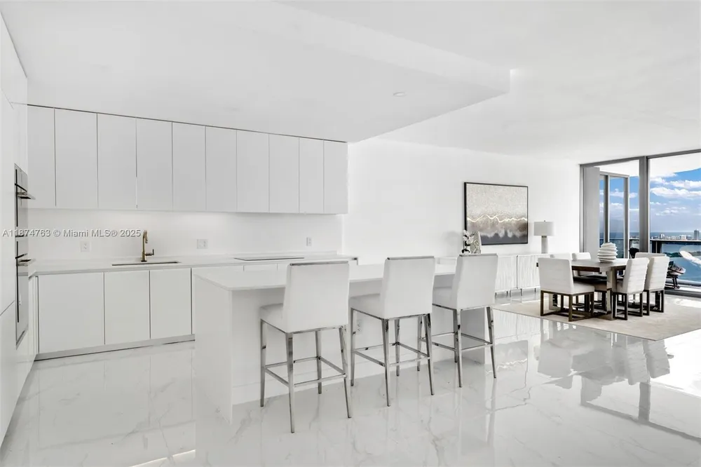700 NE 24th St, Miami, FL 33137