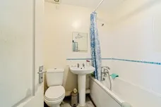 Warwick Close, Chippenham