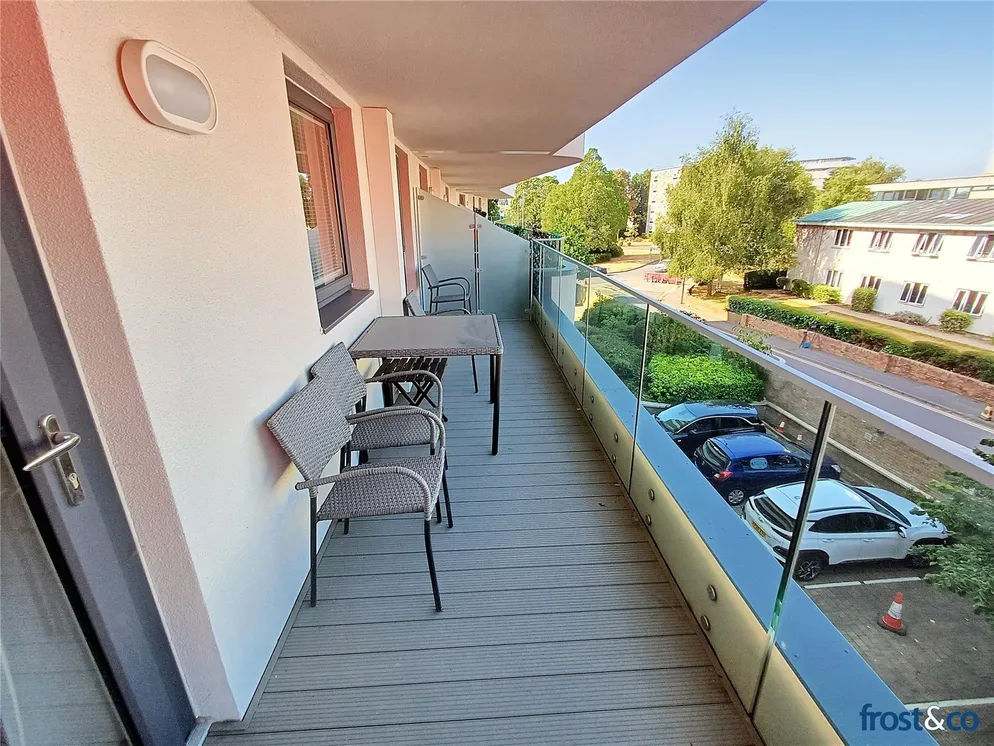 Property carousel item 4