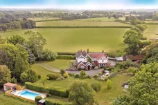 Sproutes Lane, Coolham, RH13 photo 1