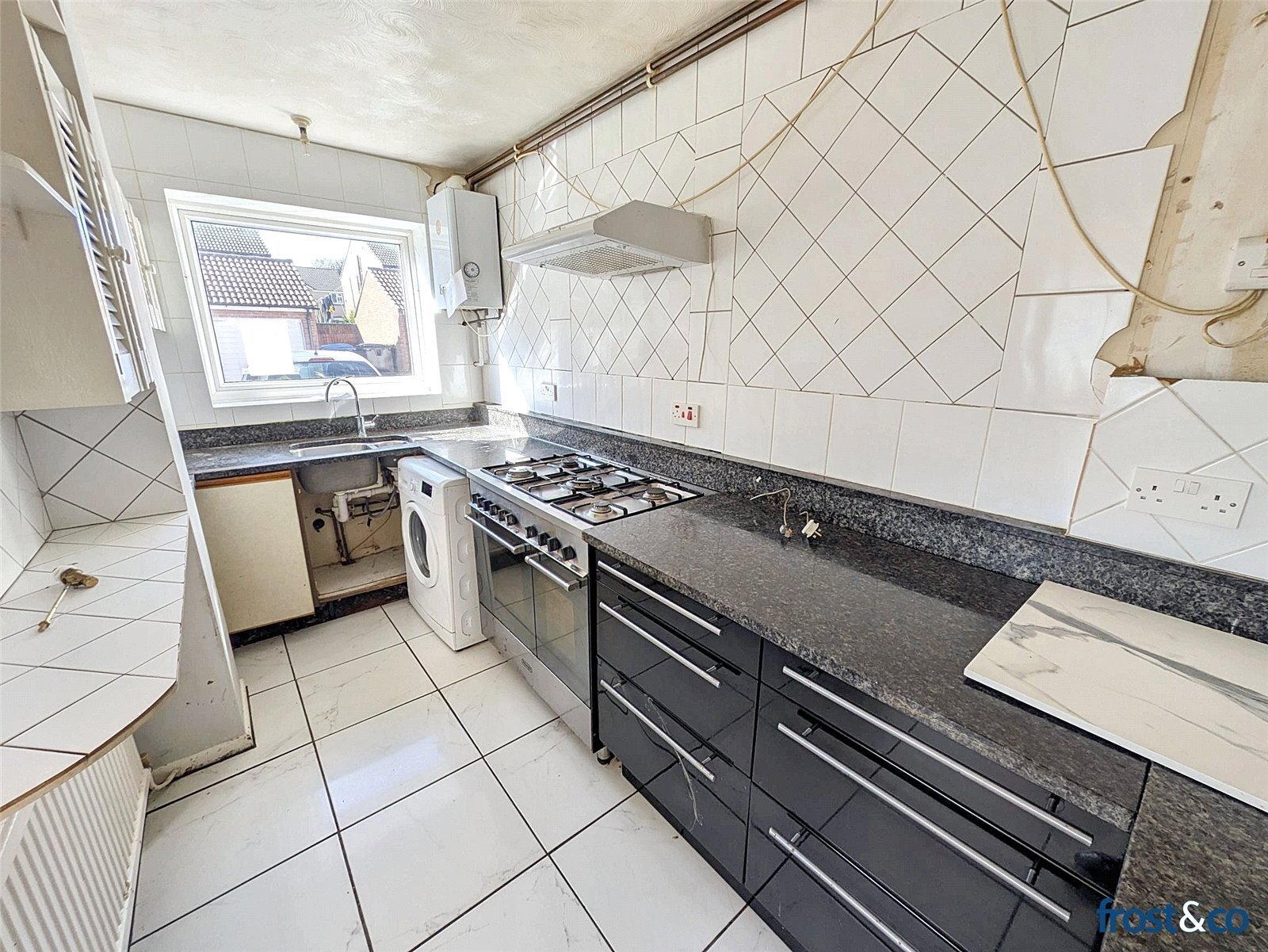 Aspen Gardens, Poole, Dorset, BH12 Image 4