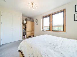 Northfield Avenue, LONDON thumb 3
