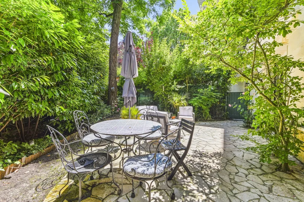Neuilly-sur-Seine, 92200, France