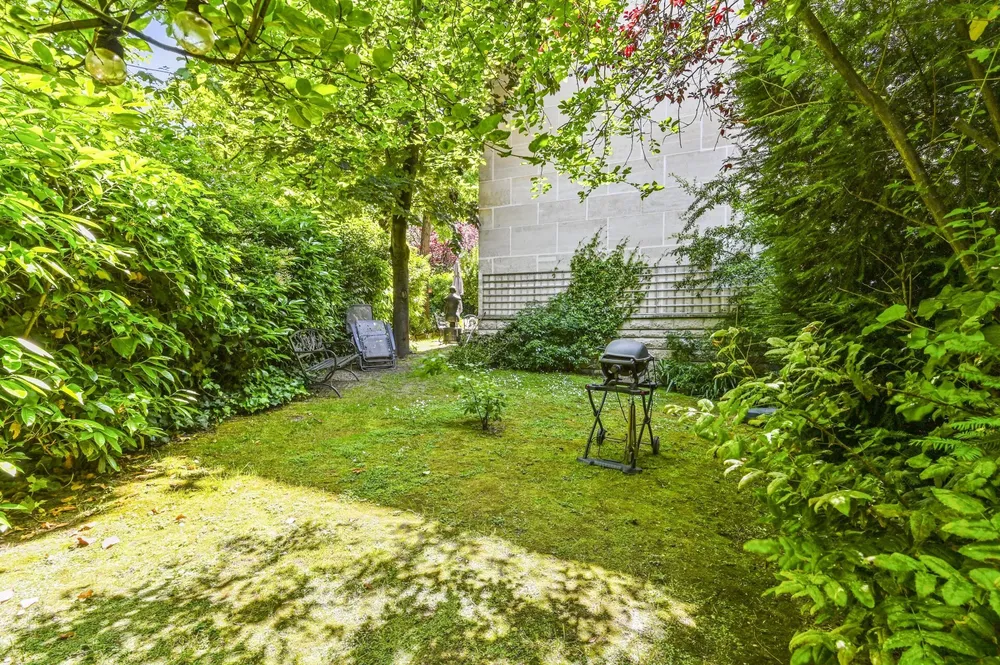 Neuilly-sur-Seine, 92200, France