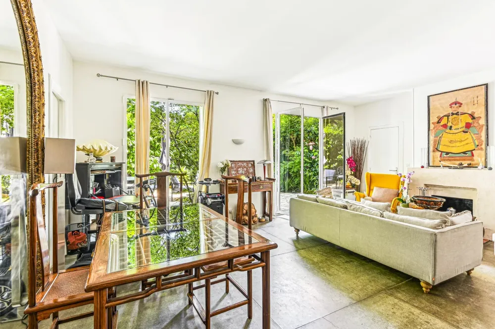 Neuilly-sur-Seine, 92200, France