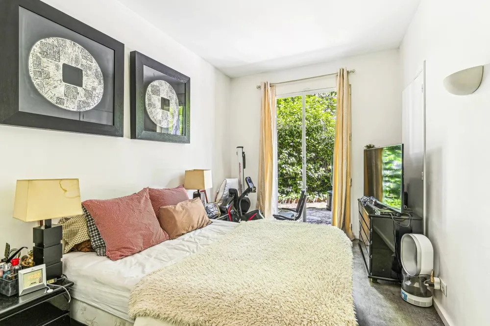 Neuilly-sur-Seine, 92200, France