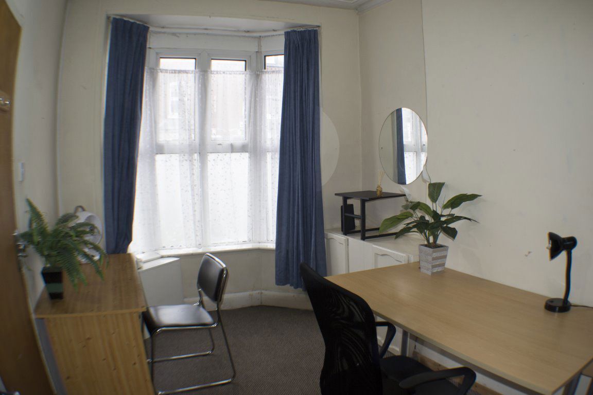 32 Alton Road, B29 7DU Image 4