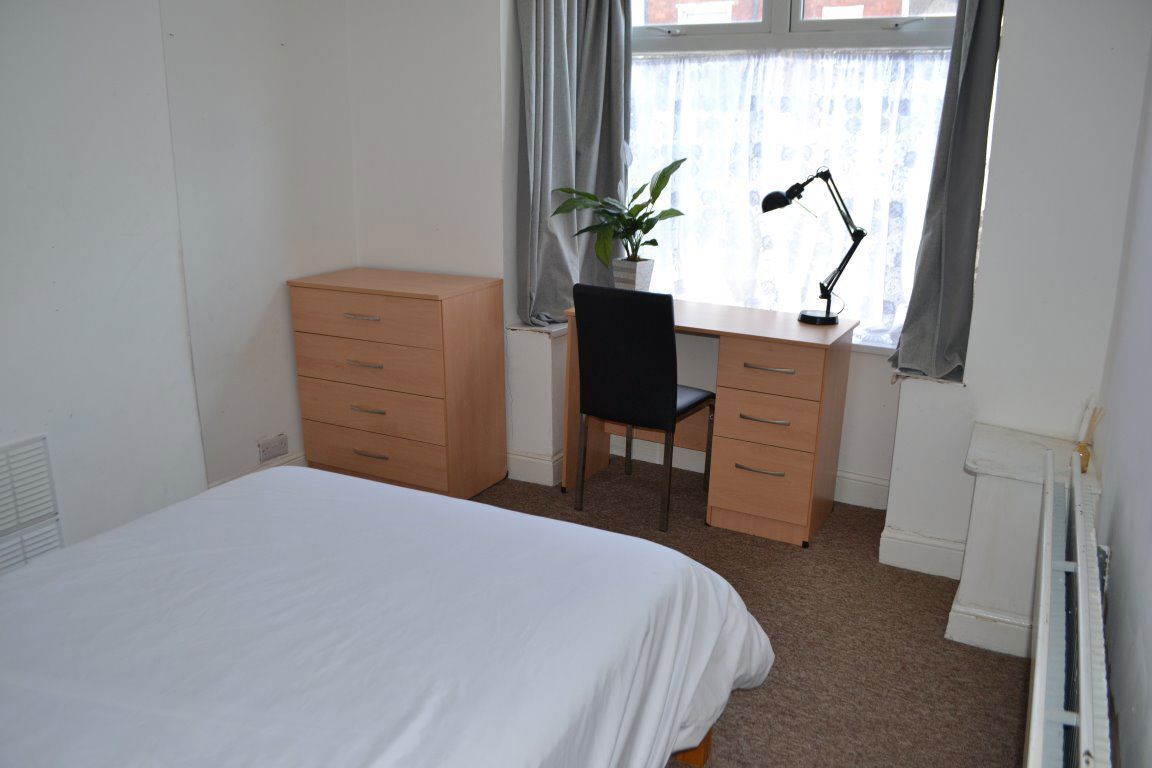 154 Dawlish Road, B29 7AR Image 8
