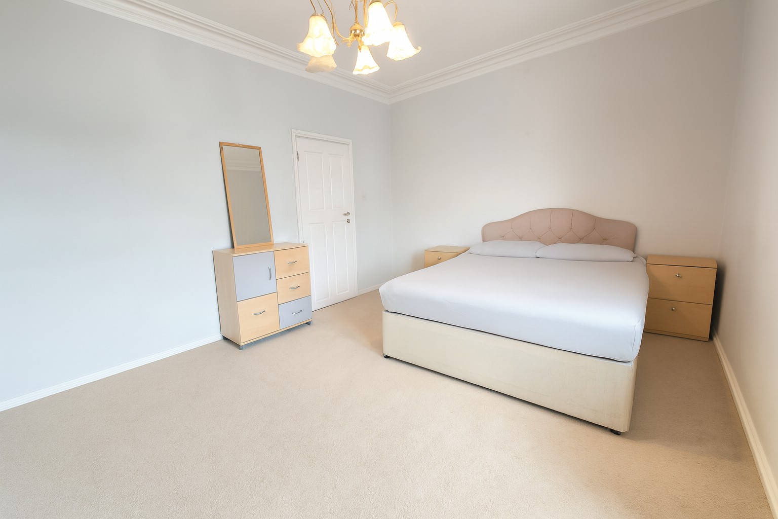 Four Bedroom House To Let Brent View Road West Hendon NW9  Image 9