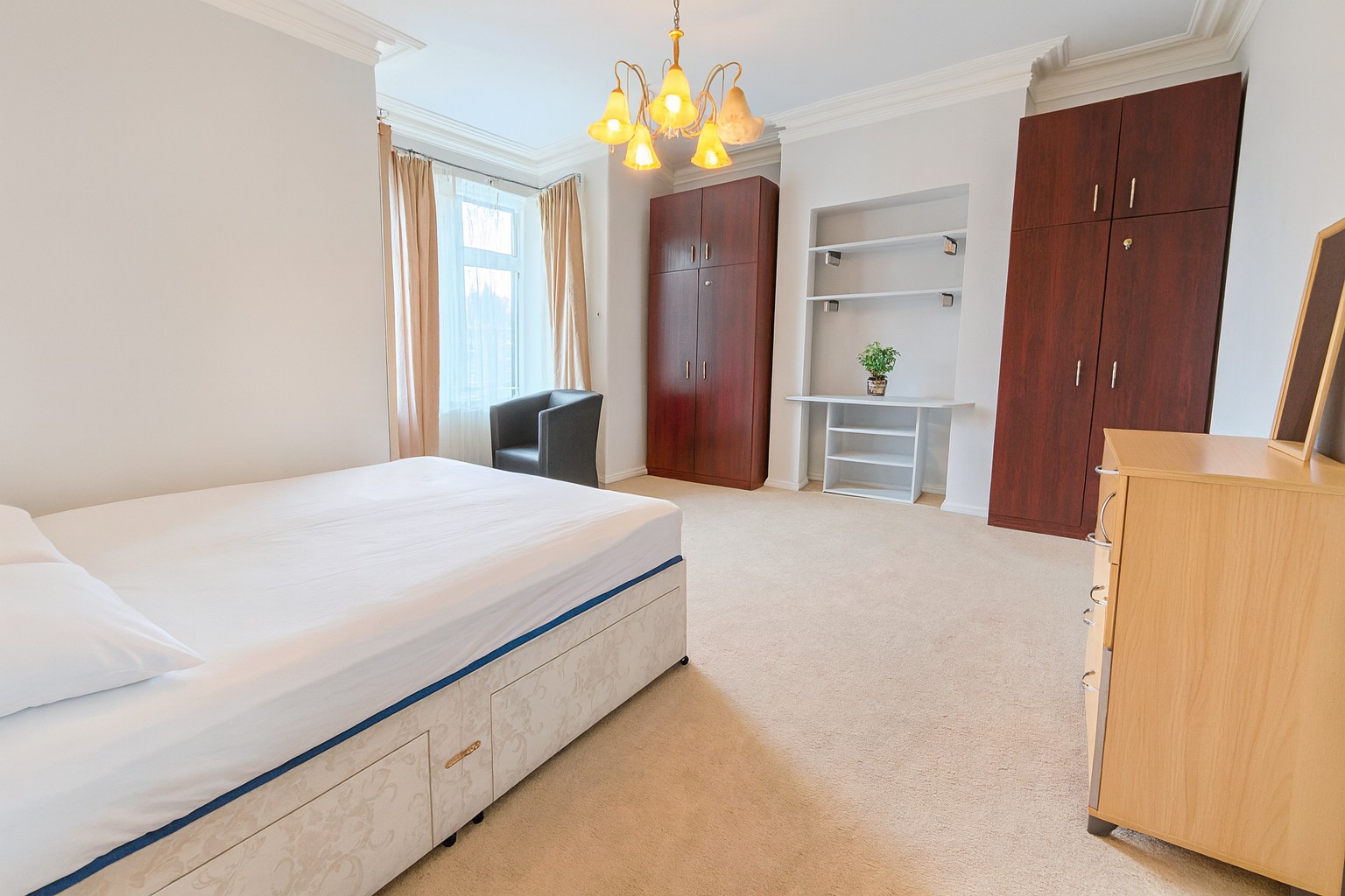 Four Bedroom House To Let Brent View Road West Hendon NW9  Image 10