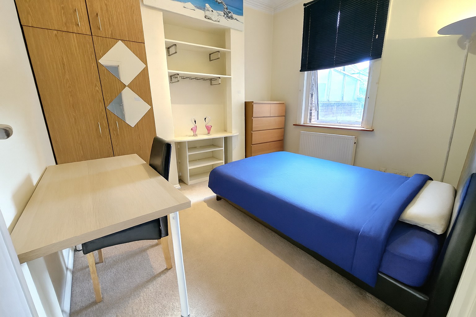 Four Bedroom House To Let Brent View Road West Hendon NW9  Image 12