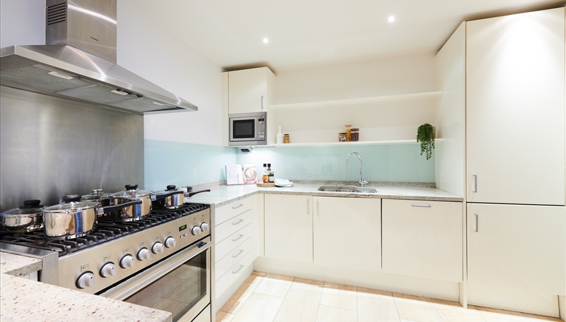 TWO BED  LARGE PRIVATE TERRACE  IMPERIAL HOUSE  W8  Image 3