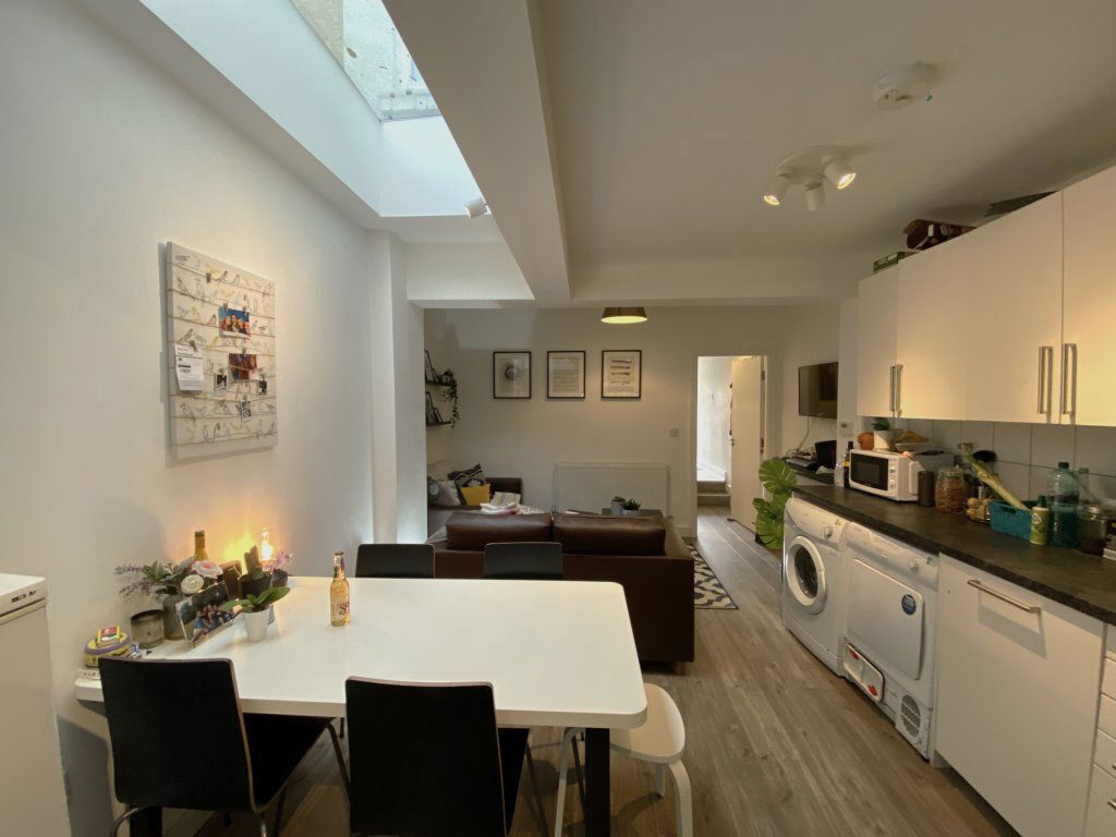 205 Heeley Road, B29 6EL Image 4