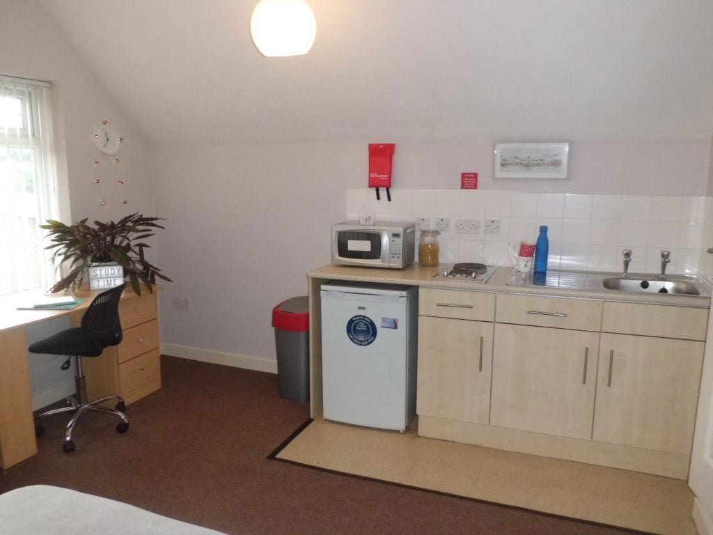 F10 Bournbrook House, B29 6BD Image 4