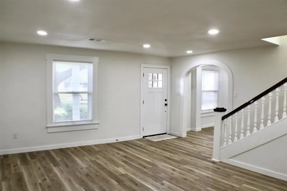 410 Belvedere Dr, Beaumont, TX 77706