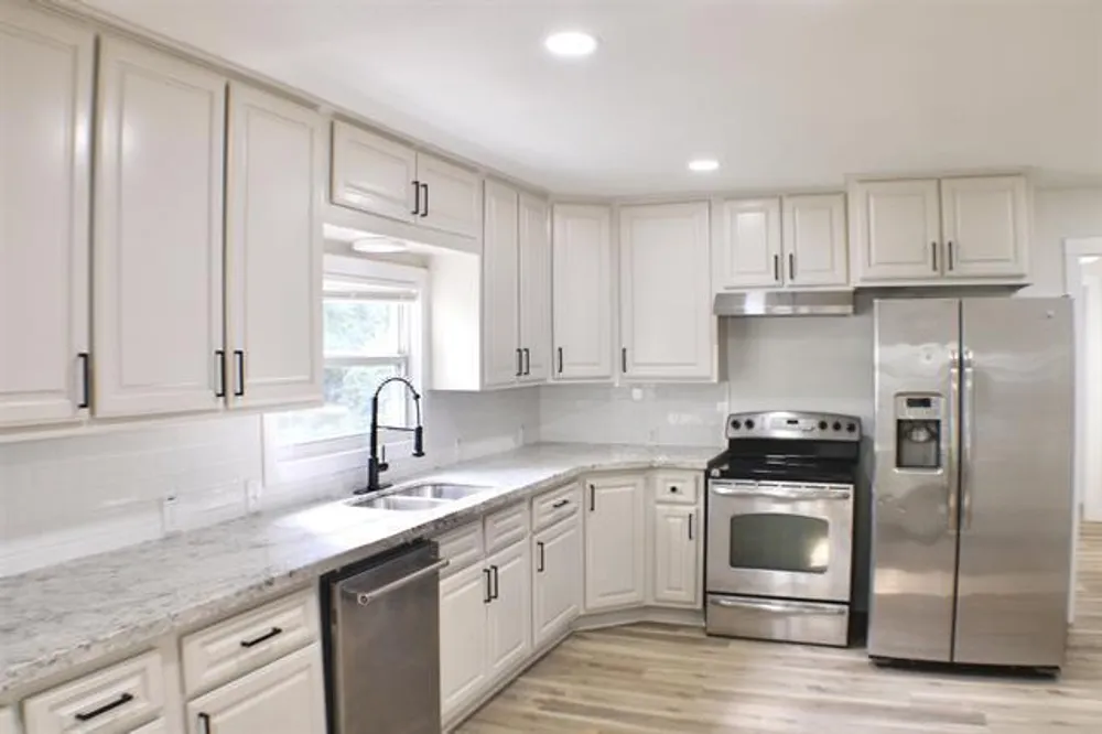 410 Belvedere Dr, Beaumont, TX 77706