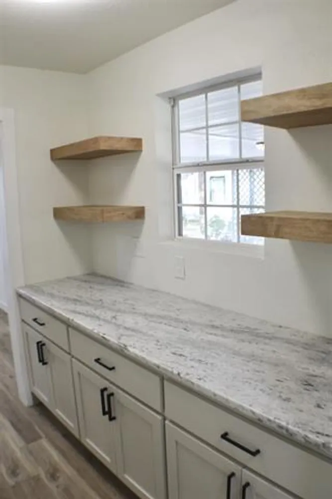 410 Belvedere Dr, Beaumont, TX 77706